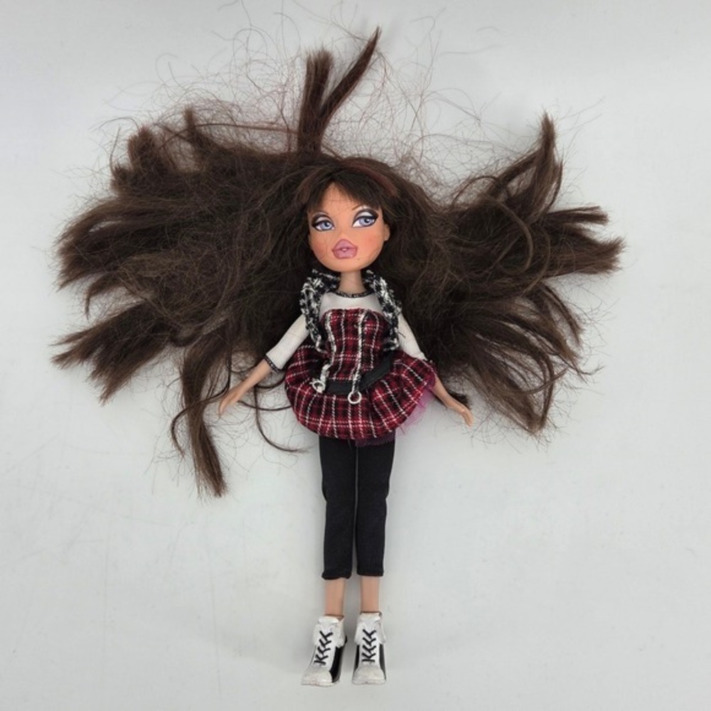 Roxxi MGA 2010 Twins Twiins 10th Anniversary Bratz Doll Vintage Y2K Collectible